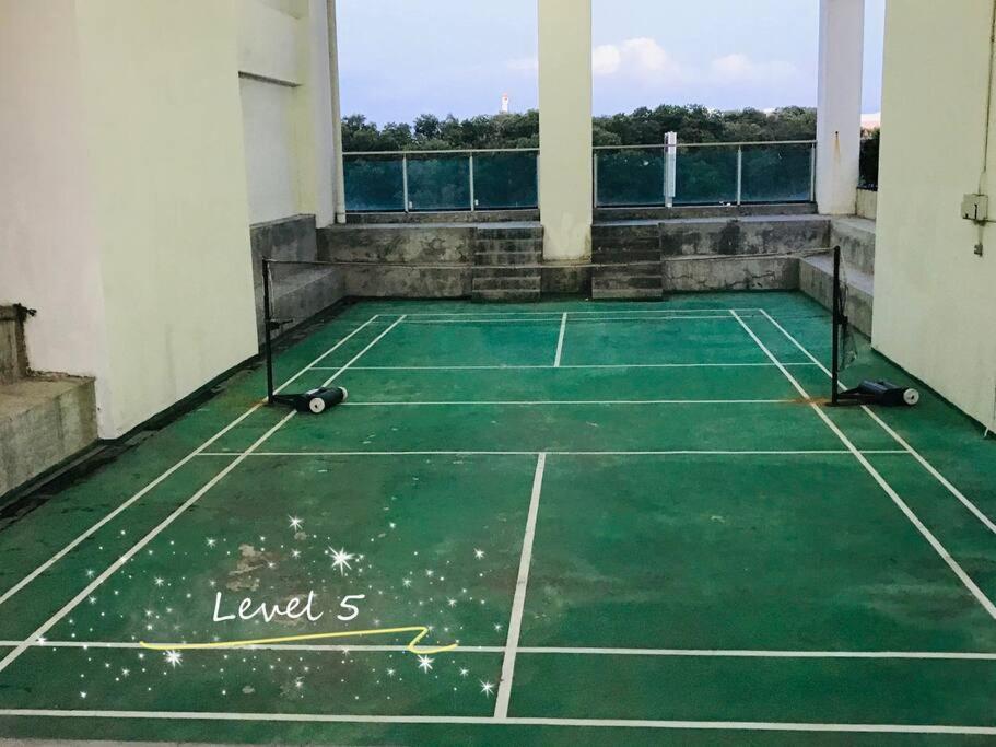 Palazio Mount Austin 2Br Studio Pool View With Tv Box-3 Plus 1 Pax C2-07 Johor Bahru Bagian luar foto